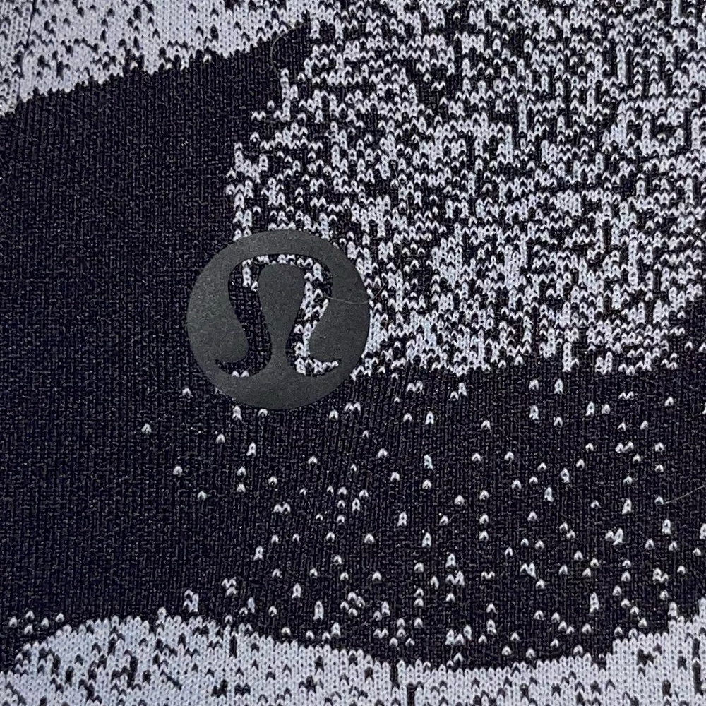 Lululemon Tee View 3